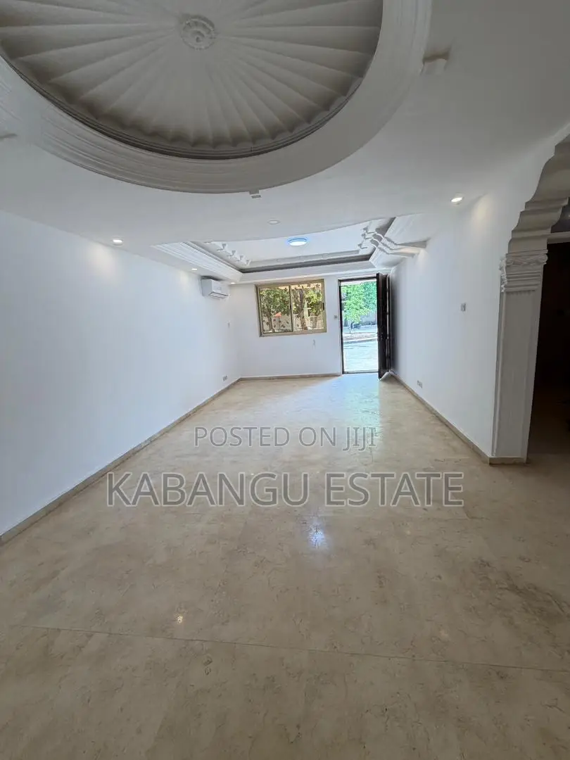 4bdrm Villa in Masaki for rent