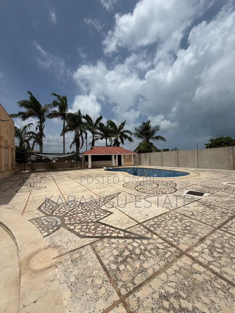 4bdrm Villa in Masaki for rent
