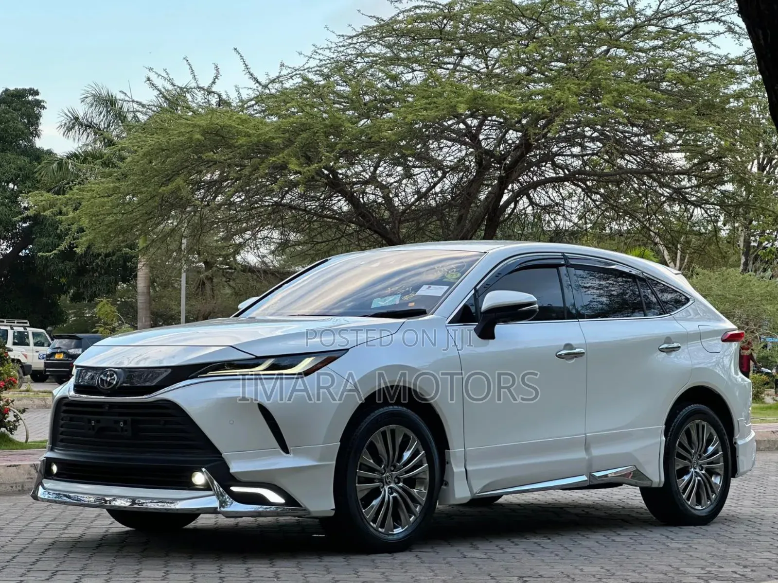 Toyota Harrier 2021 White