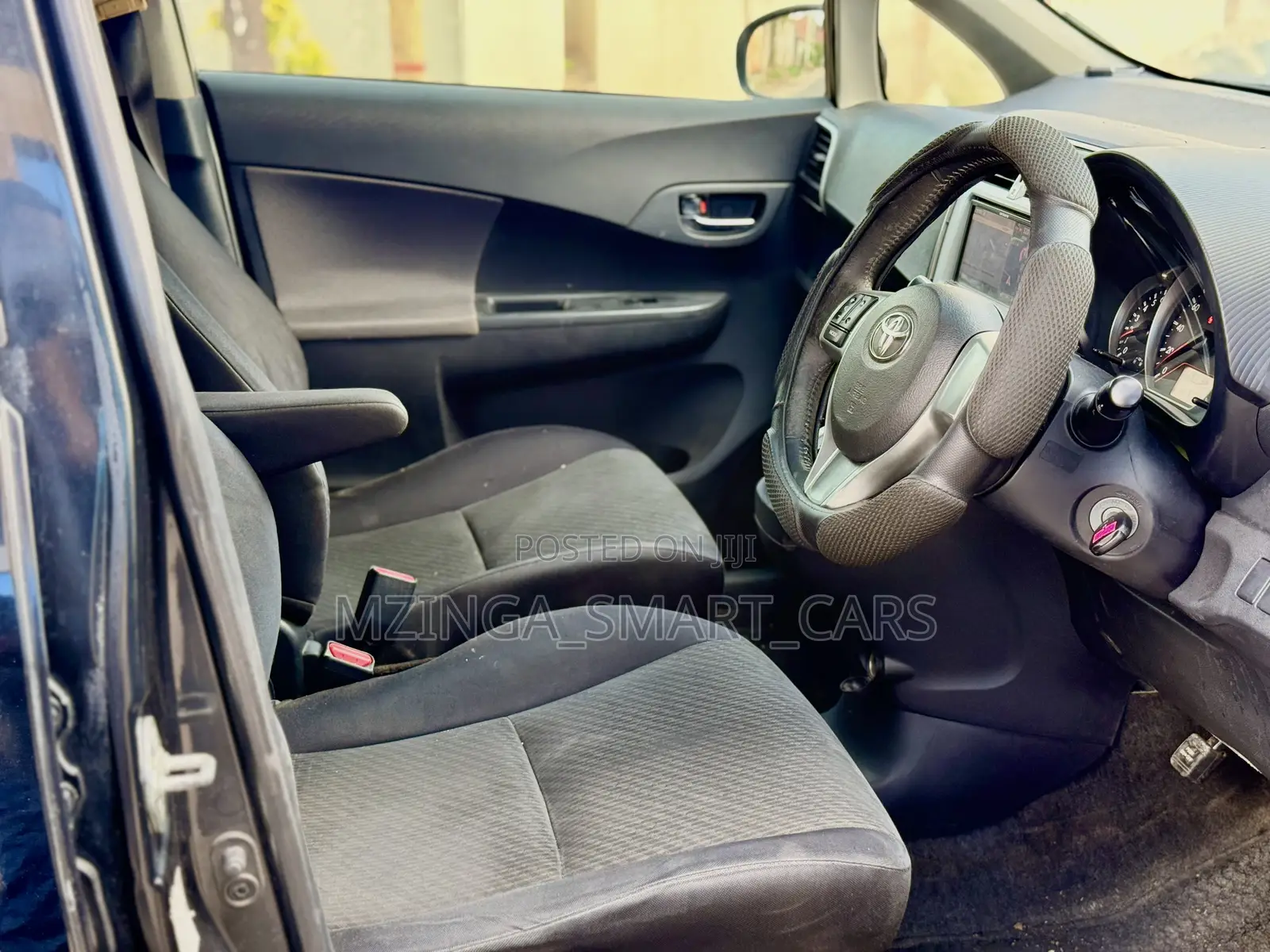 Toyota Ractis 2012 Black