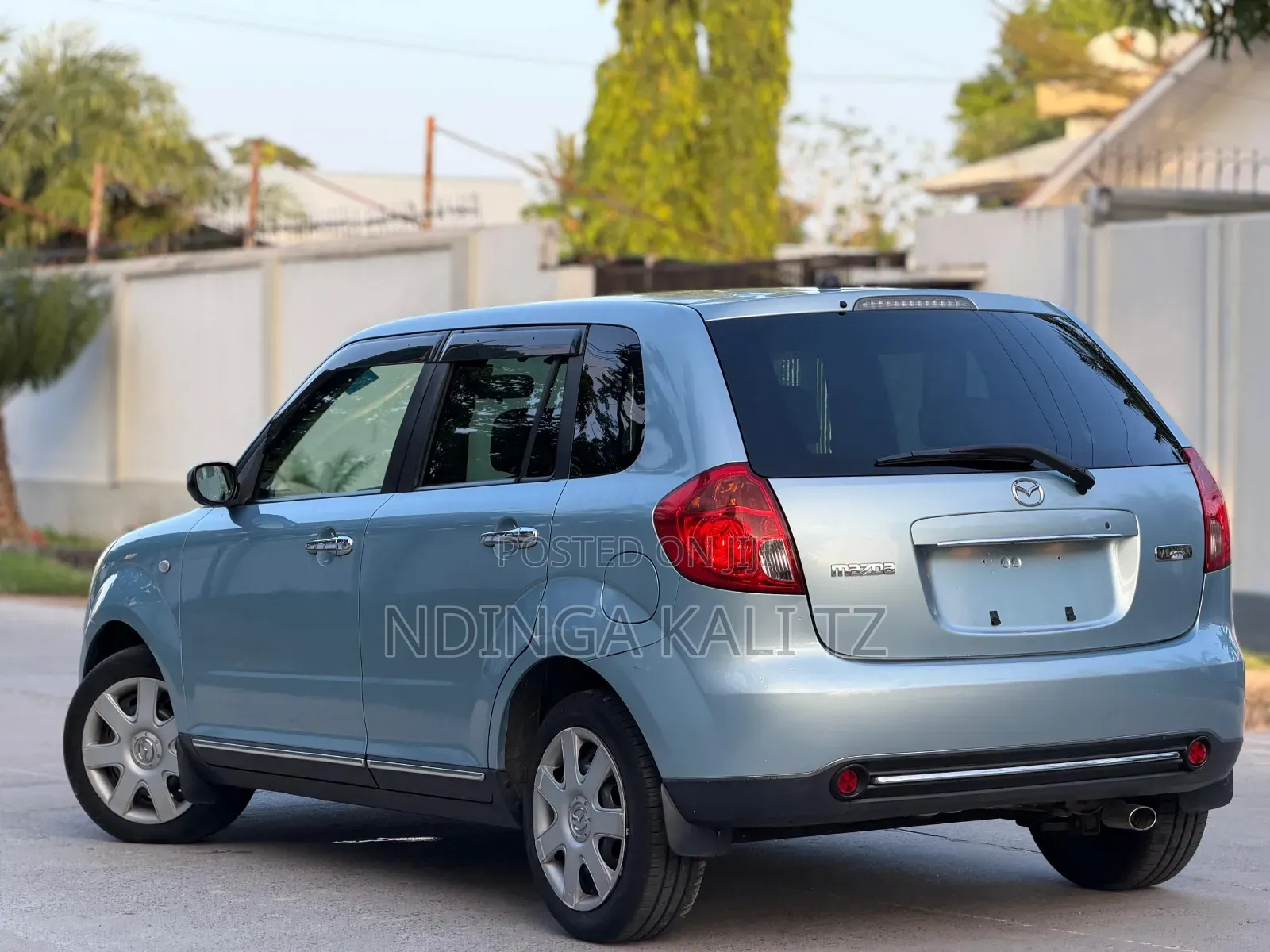 Mazda Verisa 2006 Blue
