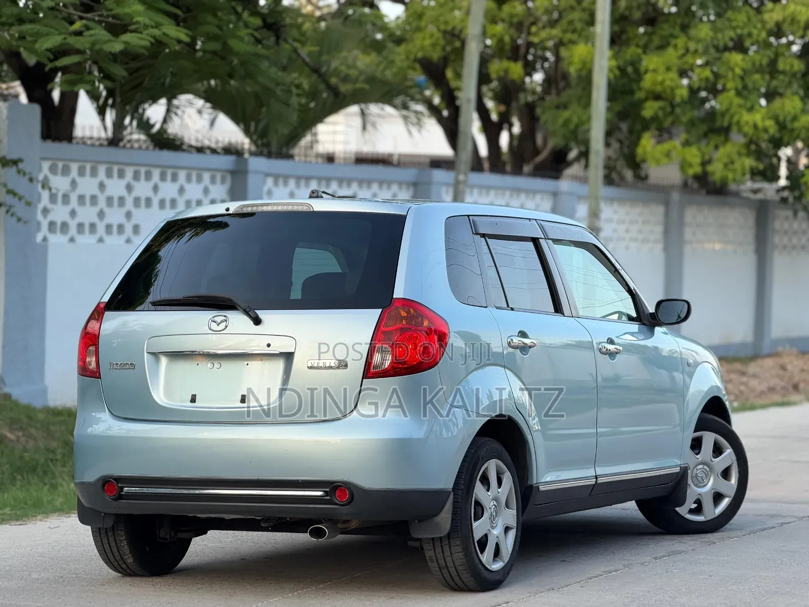 Mazda Verisa 2006 Blue