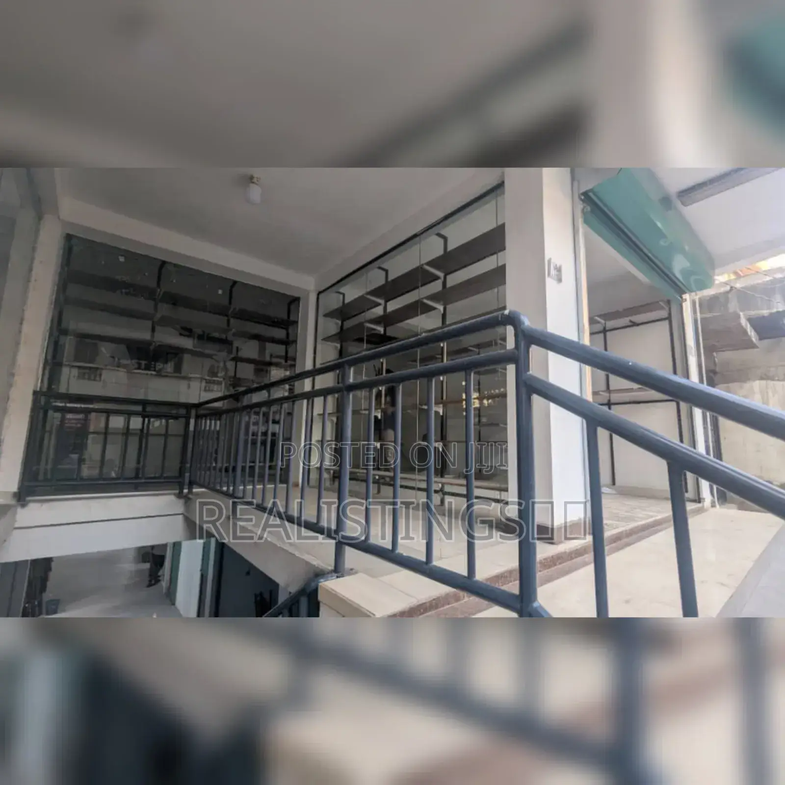 Dar Kariakoo: Fremu Kubwa Sana Inapangishwa