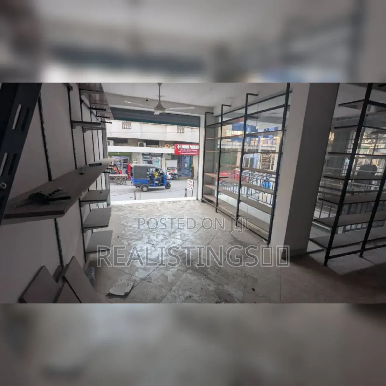 Dar Kariakoo: Fremu Kubwa Sana Inapangishwa