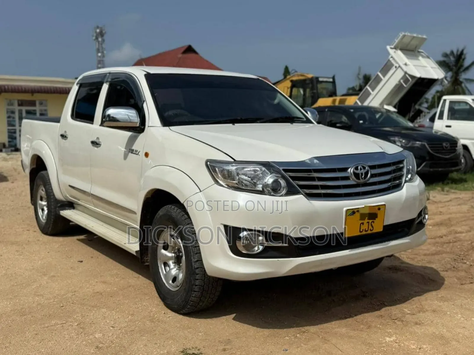 Toyota Hilux 2010 White