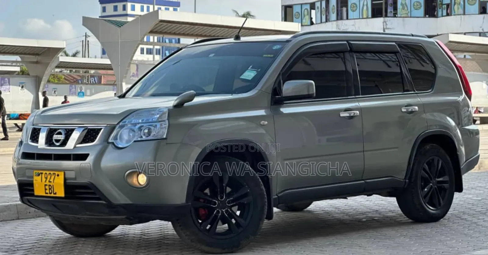 Nissan X-Trail 2010 Gray