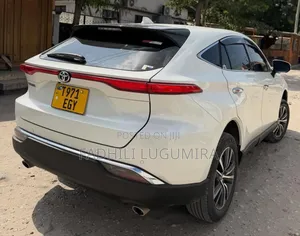 Toyota Harrier 2021 White