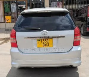 Toyota Wish 2004 Silver