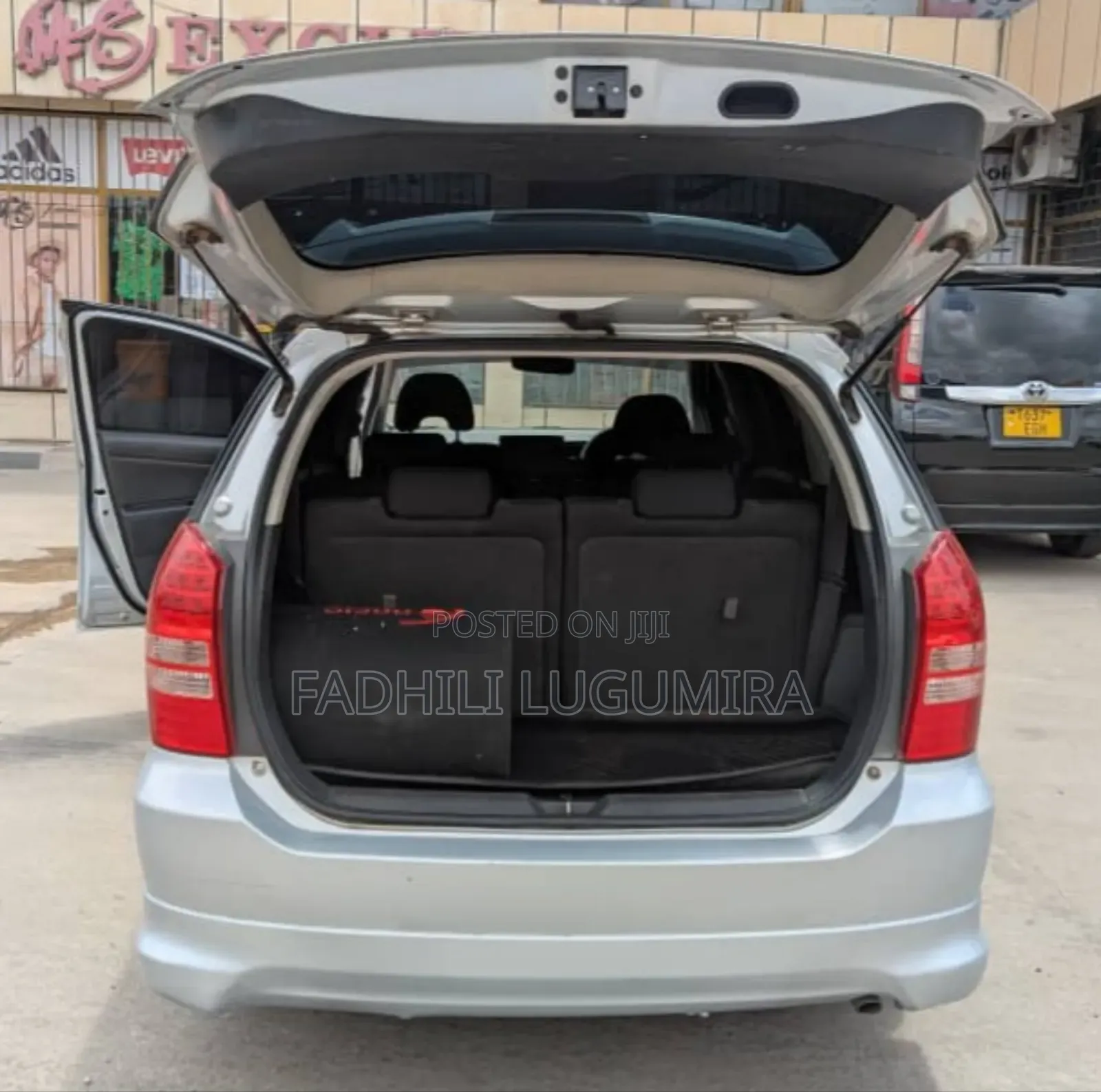 Toyota Wish 2004 Silver