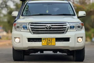 Toyota Land Cruiser 4.5 V8 GXR 2008 White