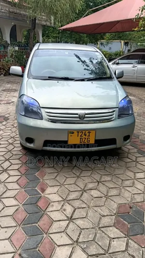 Toyota Raum 1.5 AWD 2008 Blue