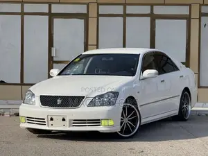 Toyota Crown Royale 2005 White