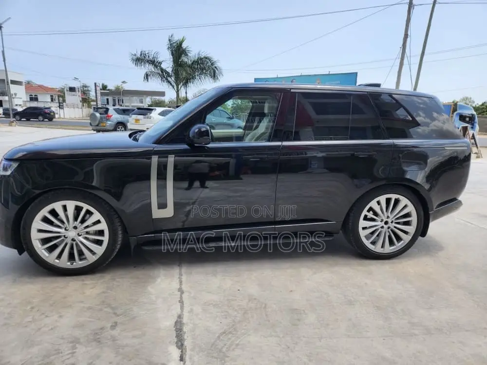 Land Rover Range Rover Vogue 2023 Black
