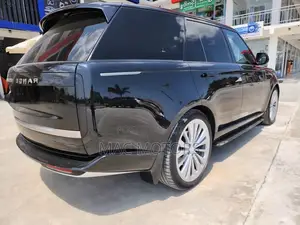 Land Rover Range Rover Vogue 2023 Black