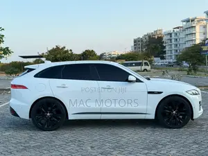 Jaguar F-Pace 2017 White