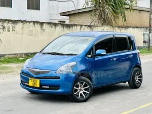 Toyota Ractis 1.3 FWD 2008 Blue