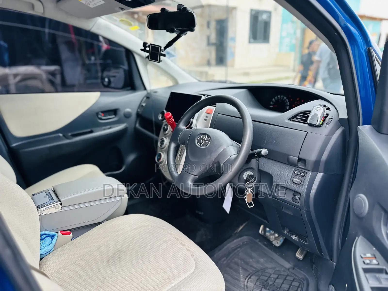 Toyota Ractis 1.3 FWD 2008 Blue