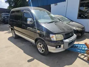 Toyota Noah 2.0 AWD (8 Seater) 2001 Black