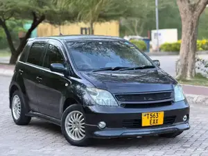 Toyota IST 2004 Black