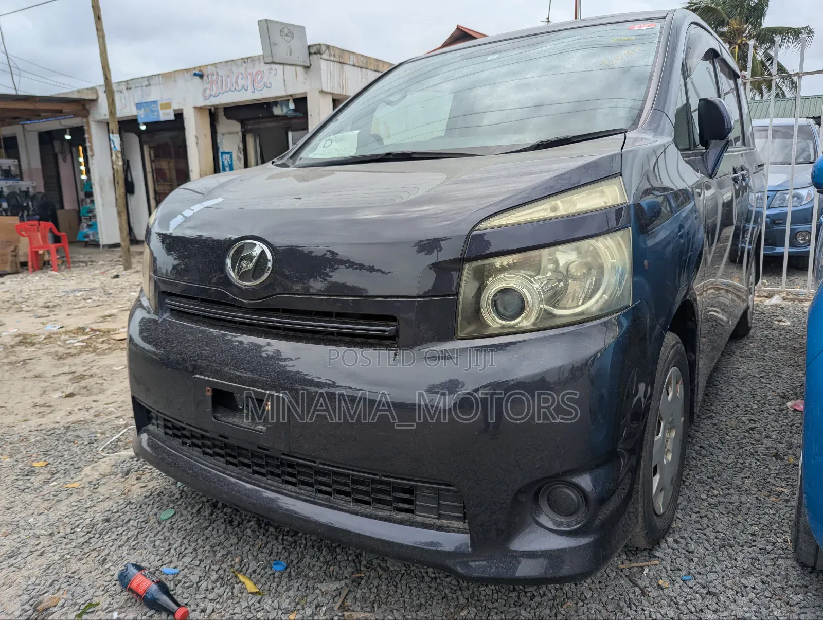 Toyota Noah 2.0 143hp FWD (8 Seater) 2008 Gray