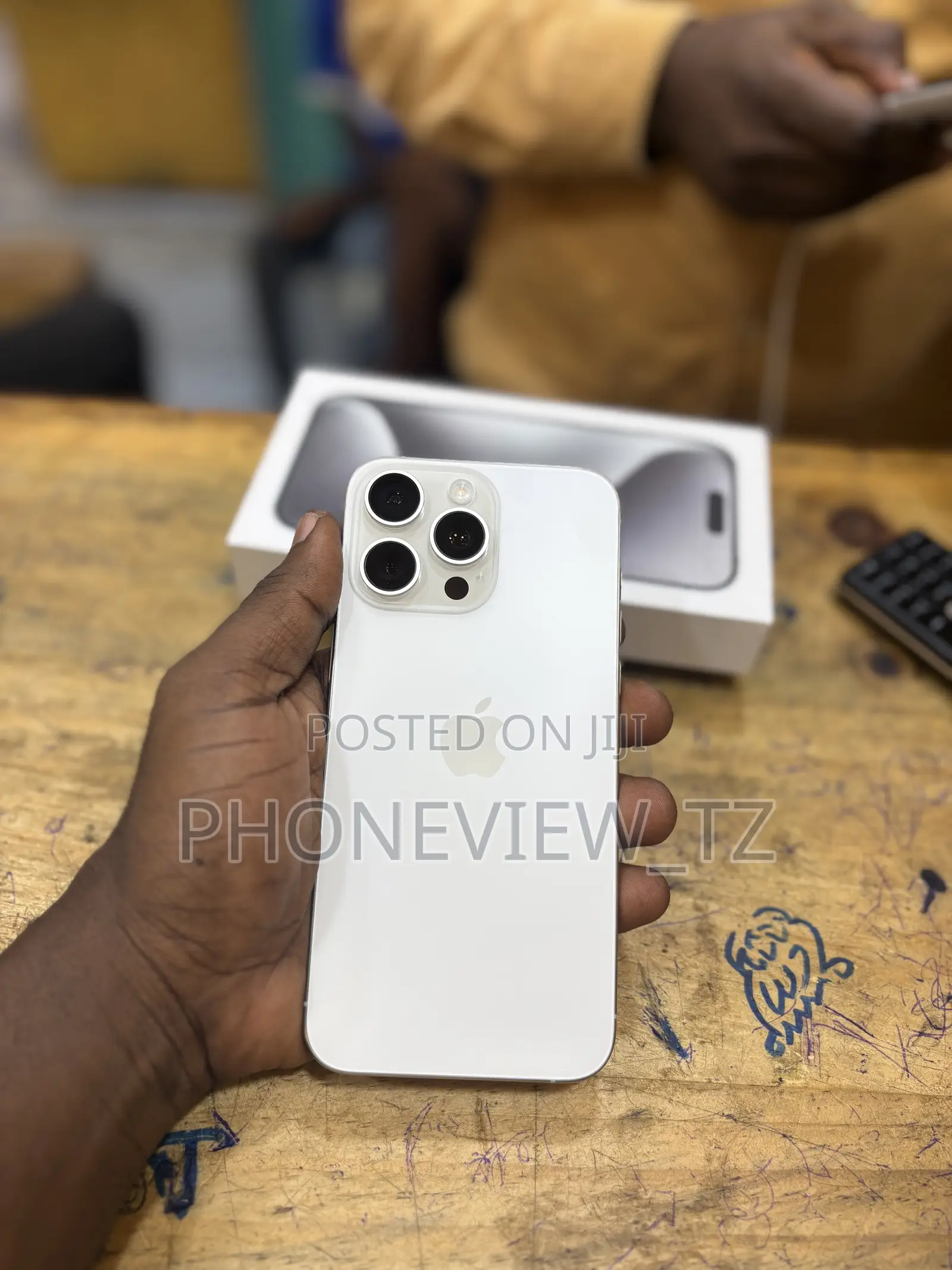 New Apple iPhone 15 Pro Max 256 GB Silver
