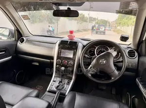Suzuki Escudo 2009 White