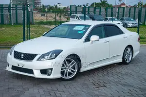 Toyota Crown 2011 White