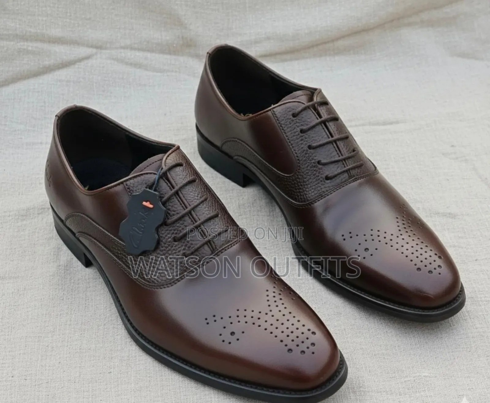Men's Leather Shoes or Viatu Official and Classic Vya Clarks
