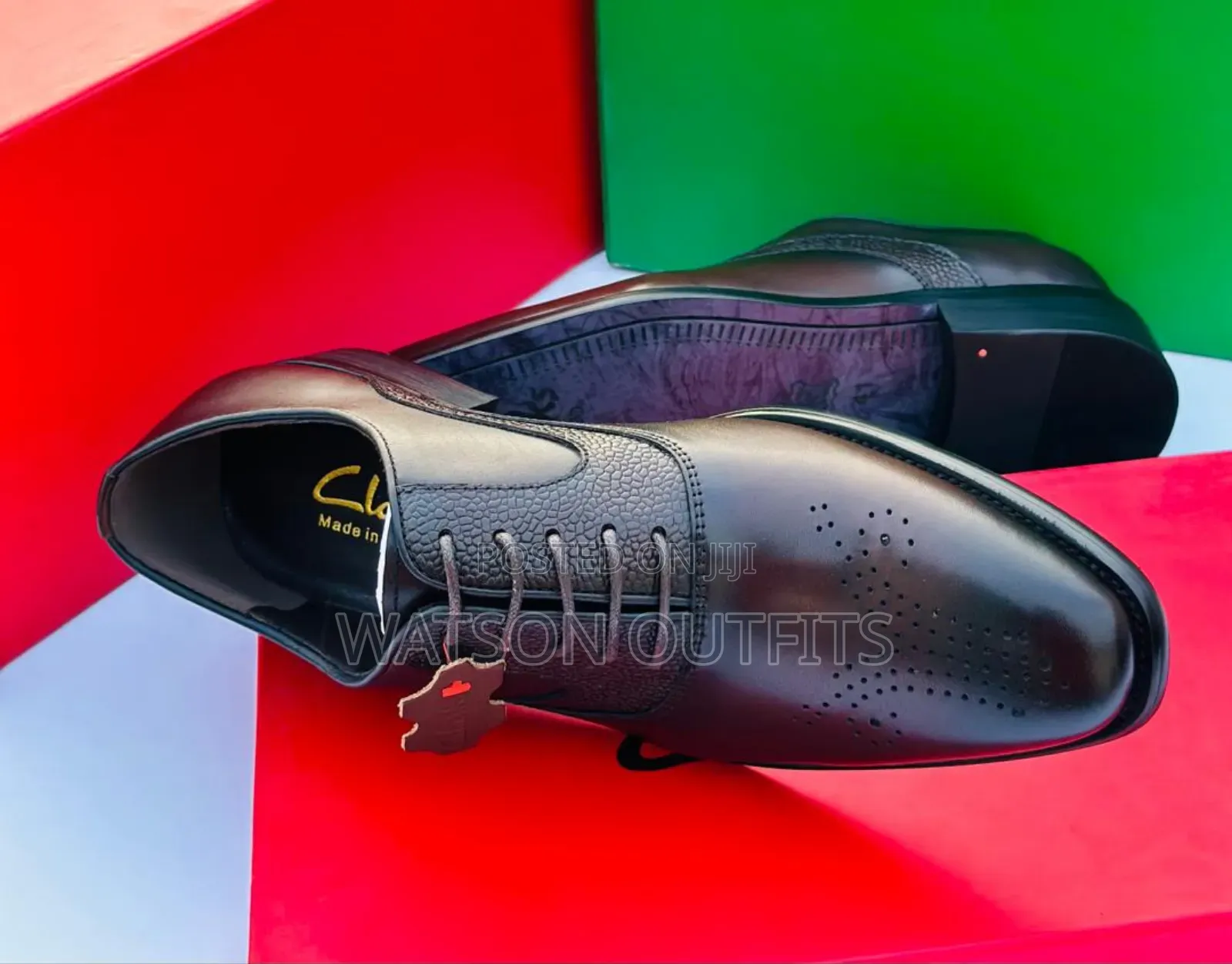 Men's Leather Shoes or Viatu Official and Classic Vya Clarks