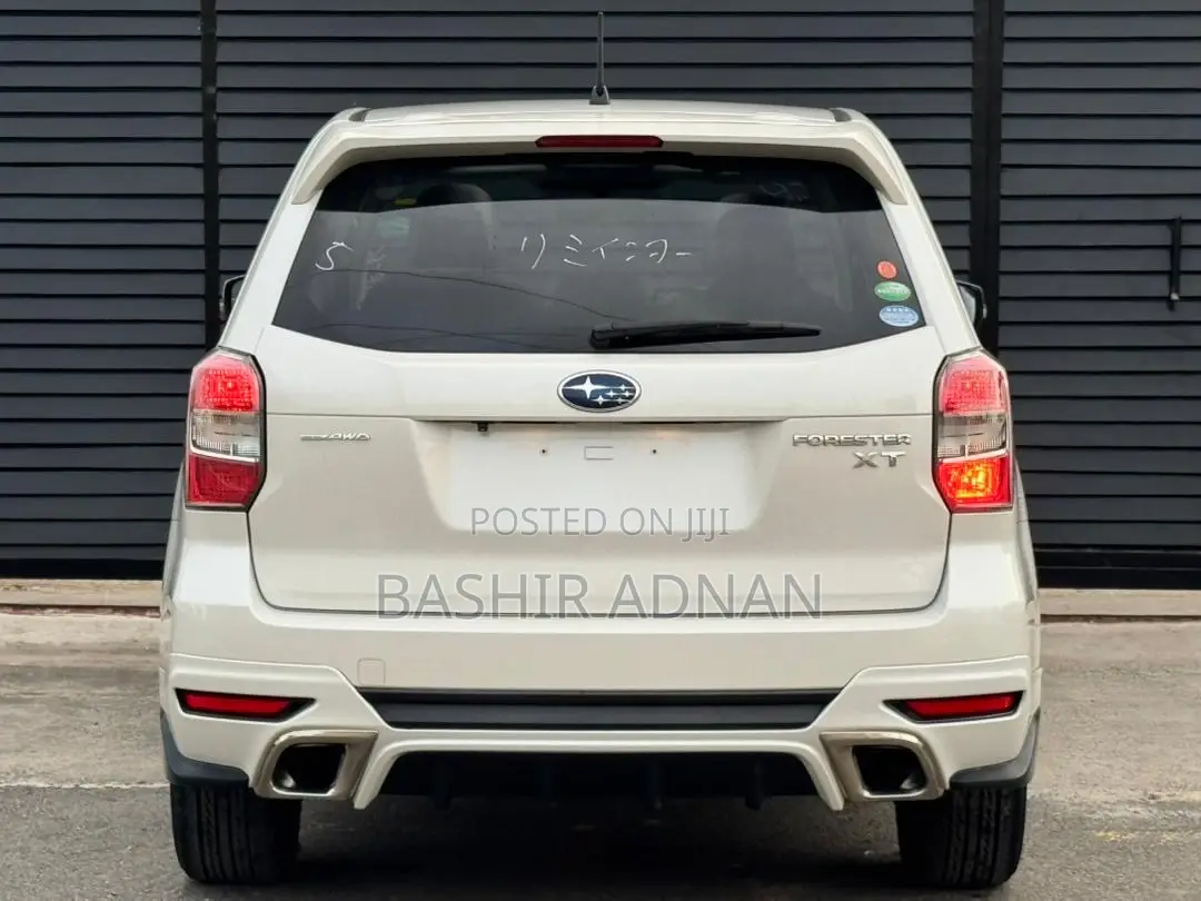 Subaru Forester 2.0XT Touring 4dr SUV AWD (2.0L 4cyl Turbo CVT) 2014 White
