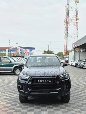 Toyota Hilux 2022 Black