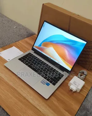 Laptop Huawei Matebook D 15 16GB Intel Core i5 SSD 1T