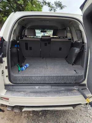 Toyota Land Cruiser Prado 2010 White