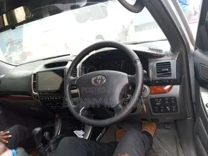 Toyota Land Cruiser Prado 2006 Silver