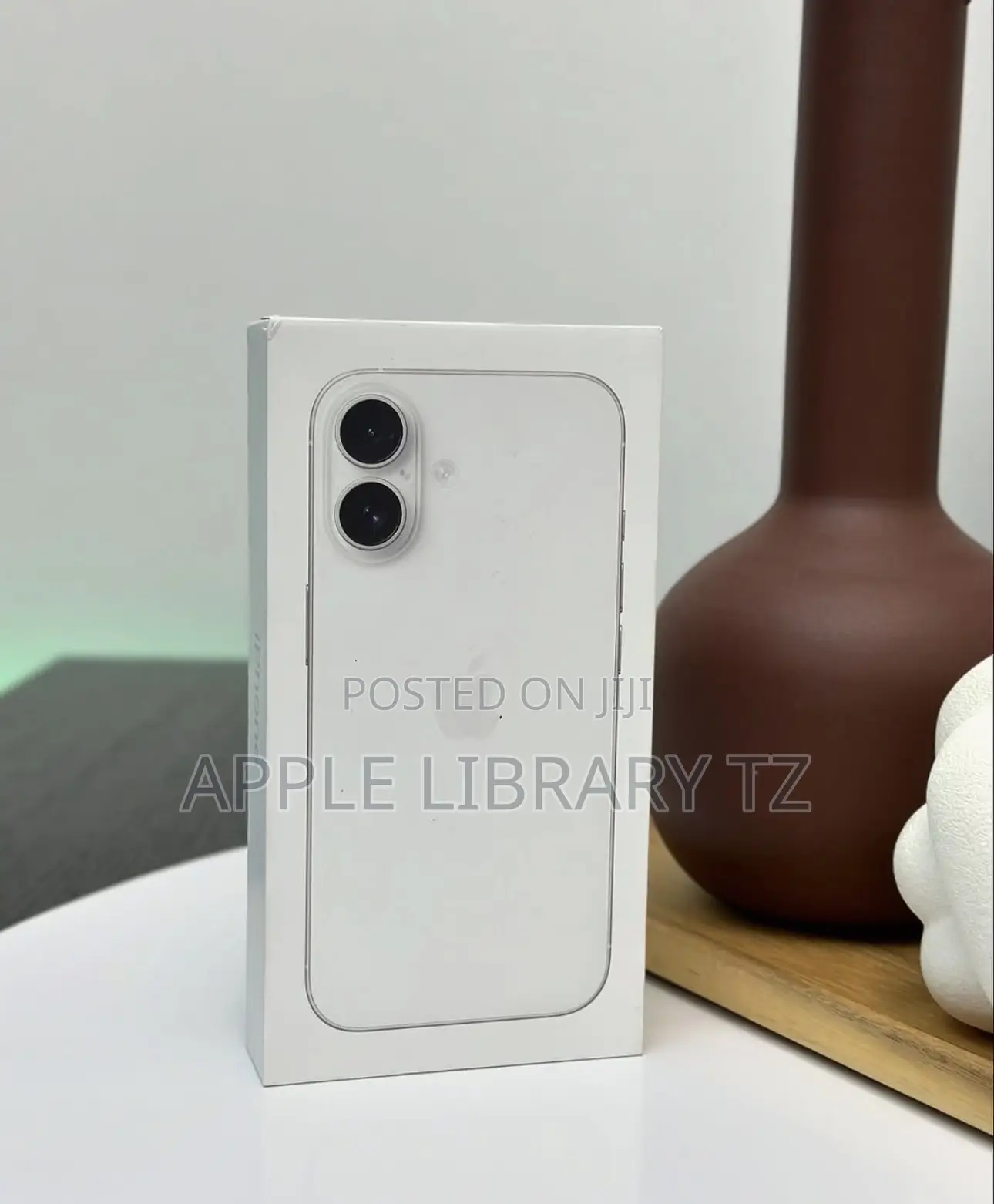 New Apple iPhone XR 128 GB White