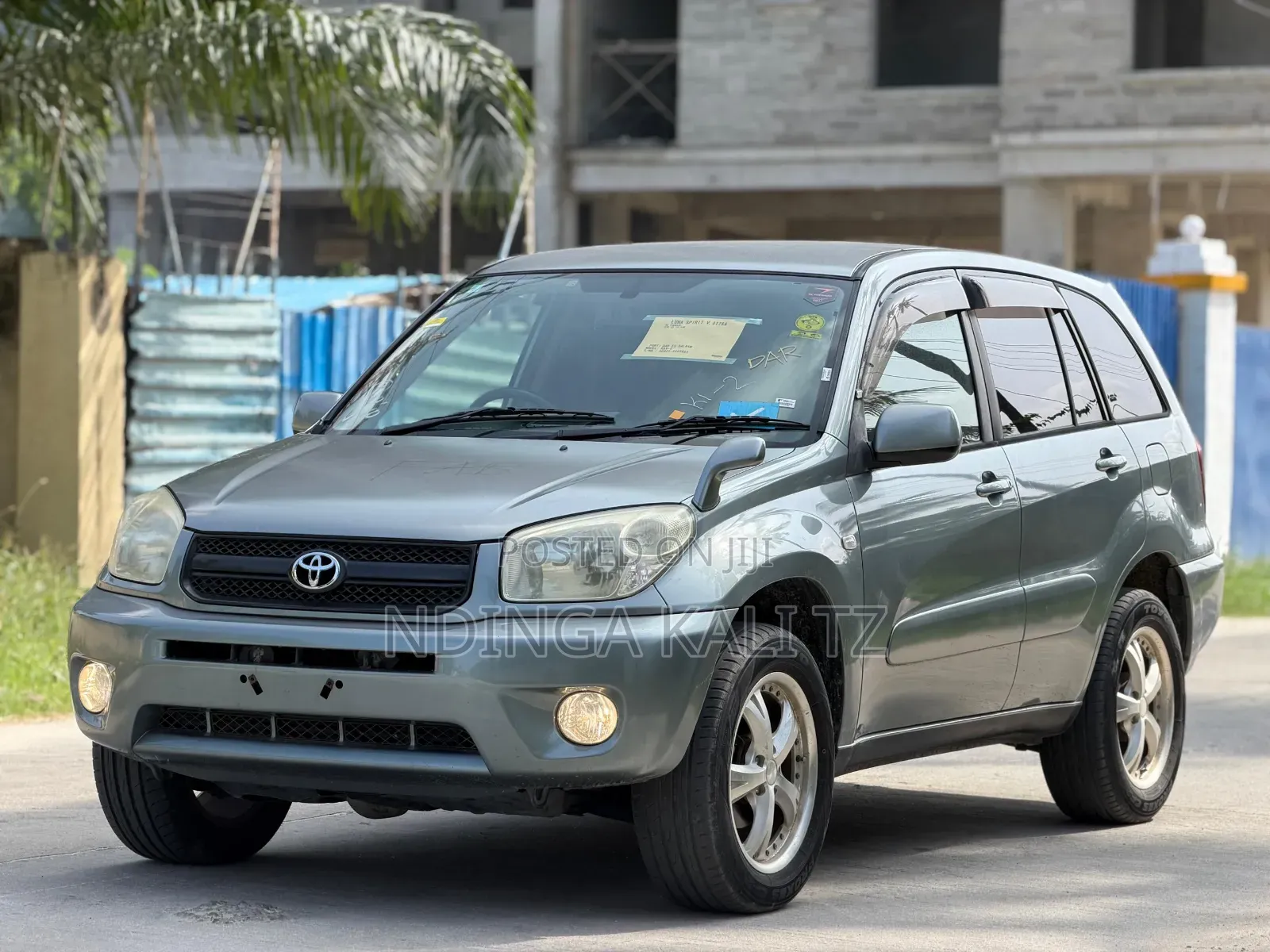 Toyota RAV4 2005 Gold