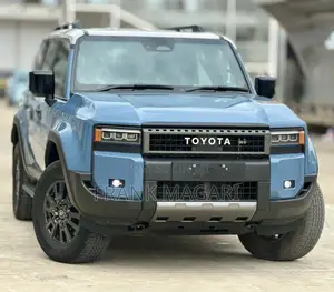 Toyota Land Cruiser Prado 2.8 2025 Blue