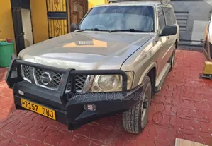 Nissan Patrol 3.0 TD GL 2007 Gold