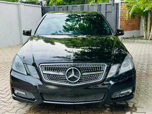 Mercedes-Benz E250 2011 Black