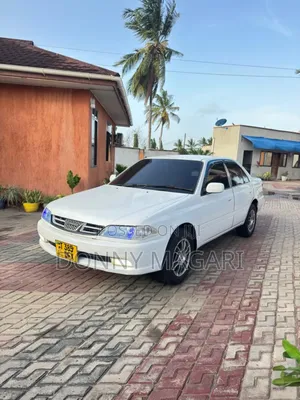 Toyota Carina 1.5 FWD Sedan 2000 White