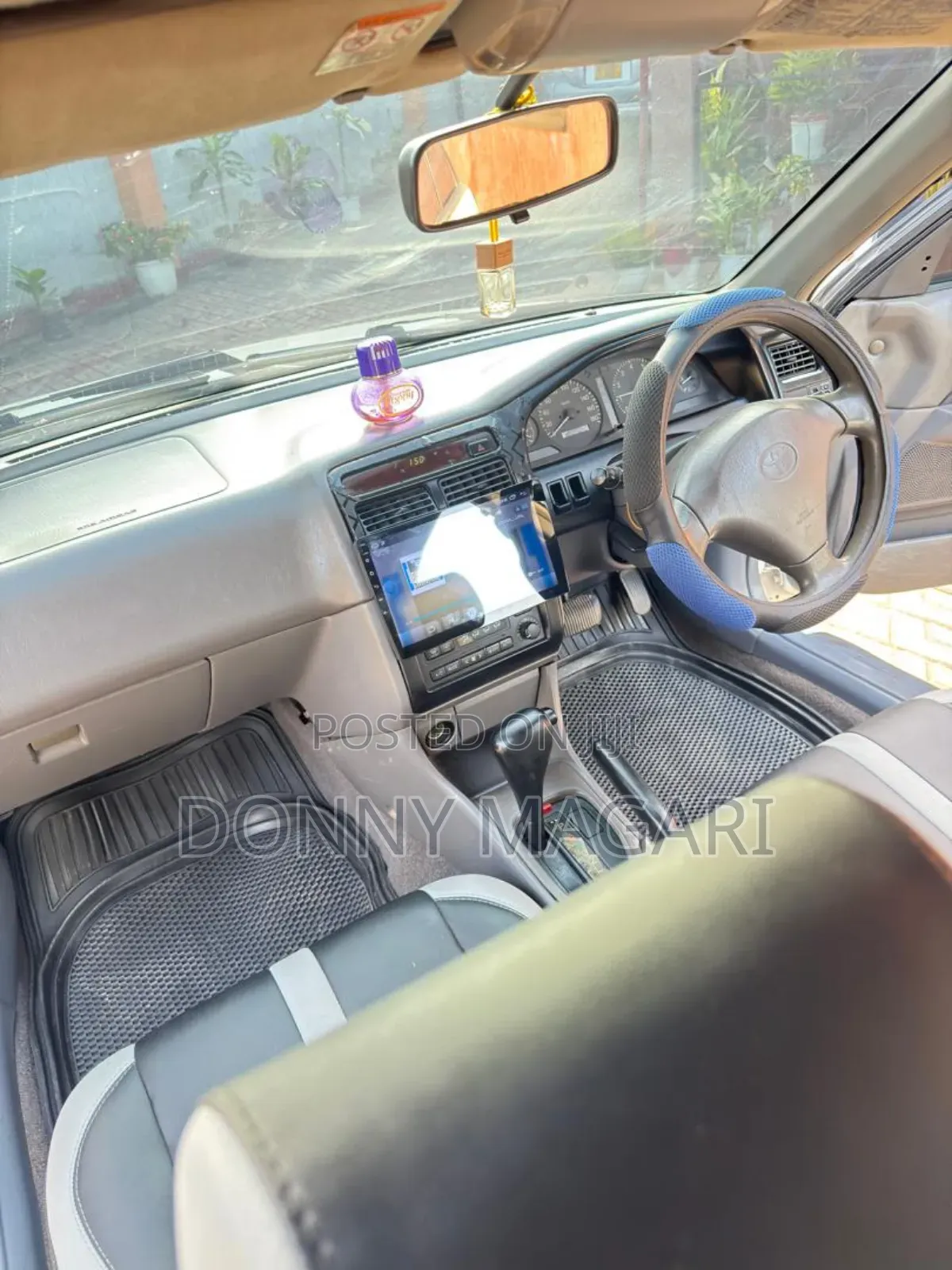 Toyota Carina 1.5 FWD Sedan 2000 White