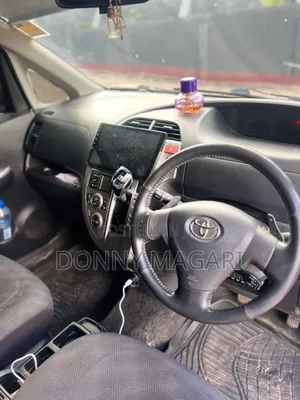 Toyota Ractis 2009 Black
