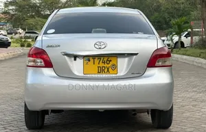 Toyota Belta 2008 Silver