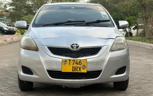Toyota Belta 2008 Silver