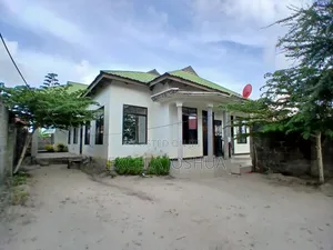 3bdrm Apartment in Excela Joshua, Chanika for sale
