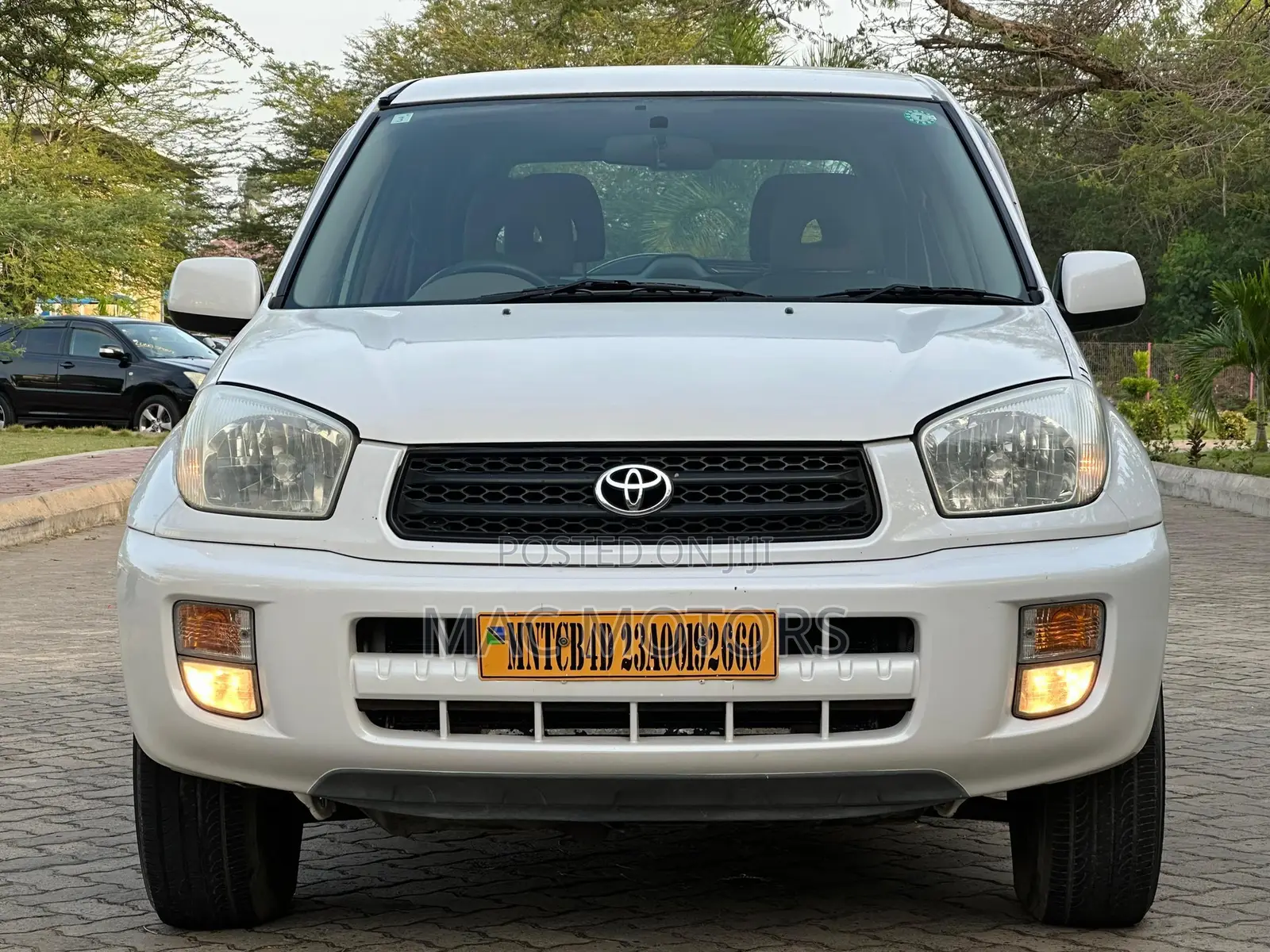 Toyota RAV4 2001 White