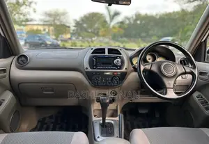 Toyota RAV4 Base FWD 2001 Pearl