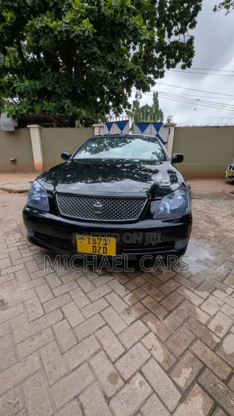 Toyota Crown Royale 2005 Black