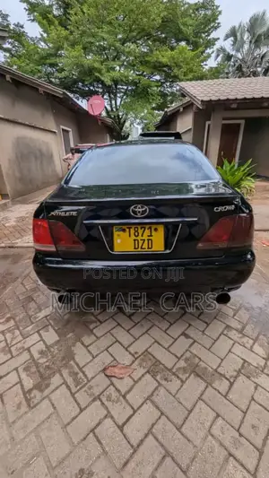 Toyota Crown Royale 2005 Black
