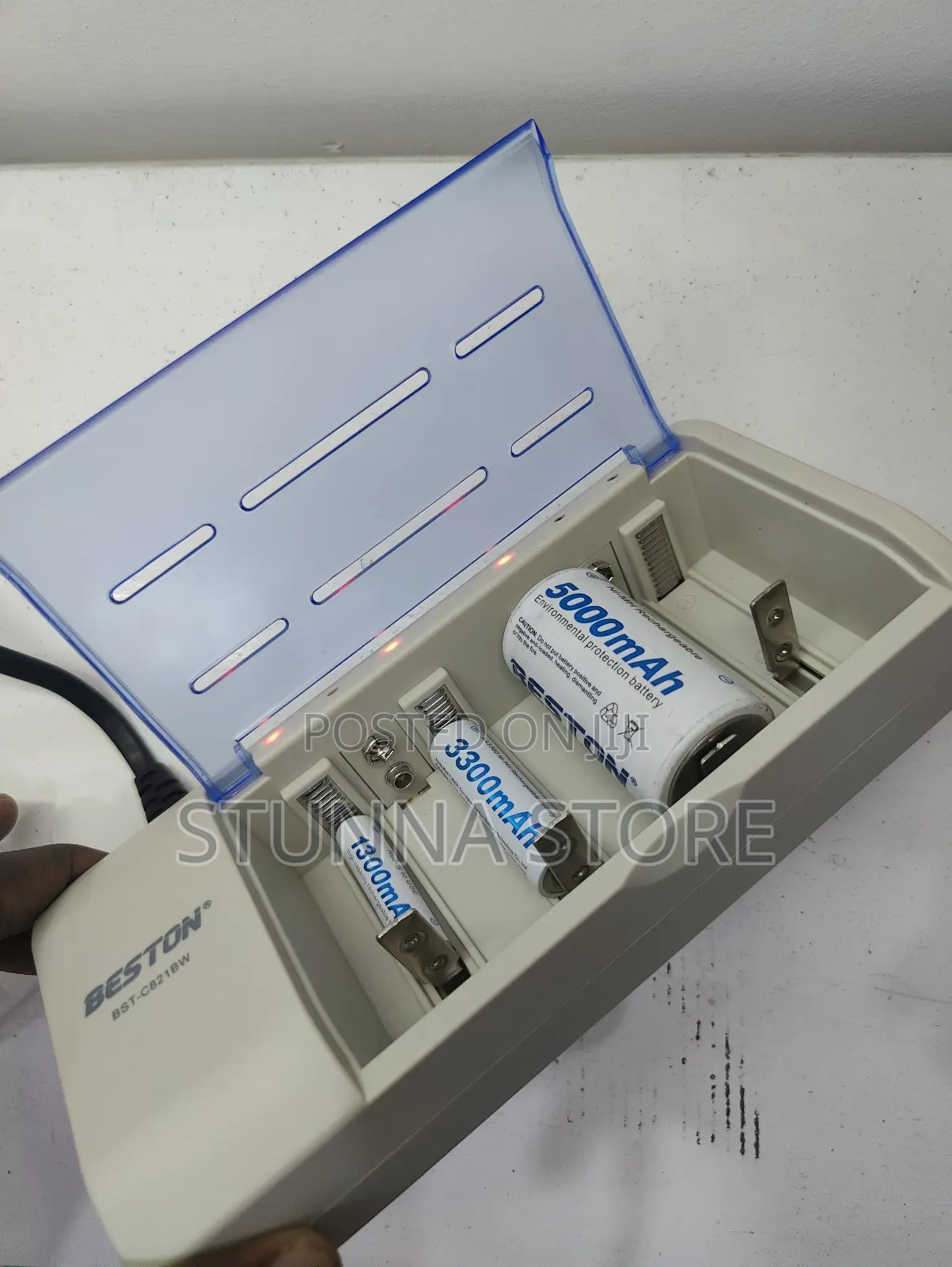 Universal Chargers Za Betri